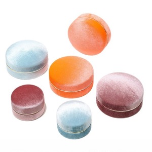 กล่องใส่เครื่องประดับกำมะหยี่คุณภาพสูงแบบกำหนดเอง พร้อมไฟ LED สำหรับแหวน จี้ สร้อยข้อมือ และเครื่องประดับอื่นๆ กล่องบรรจุภัณฑ์อเนกประสงค์ - Product Image 5