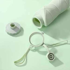 Nouvelle conception de tasse à eau pliable en silicone, bouteille de sport portable et pliable, tasse à eau télescopique pour l'extérieur - Product Image 3