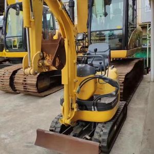 Nouveau prix pour l'excavatrice hydraulique sur chenilles Komatsu PC10MR utilisée en bon état adaptée au creusement de construction/agriculture - Product Image 2