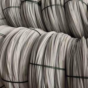 2.0/3.0mm 50kgs/rouleau 250 mètre corde bleu galvanisé acier 8mm 1/2 pouces Pvc enduit boucle <span class=keywords><strong>fil</strong></span> <span class=keywords><strong>d</strong></span>'<span class=keywords><strong>attache</strong></span> avec crochets pour clôture à maillons de chaîne - Product Image 5