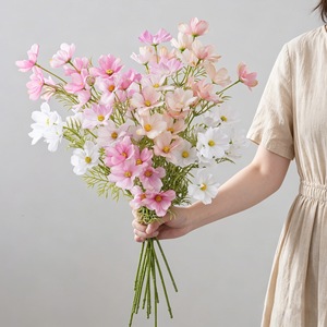 Fleurs artificielles CallaFloral Cosmos roses et blanches en PVC souple, branche unique, décoration maison et mariage, style INS, bouquet - Product Image 1