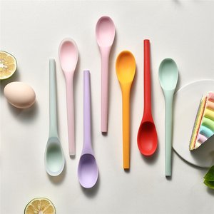 Cuillères de service à soupe de cuisine avec long manche, cuillères de cuisson en silicone pour la cuisine en remuant pour servir la cuisine - Product Image 4