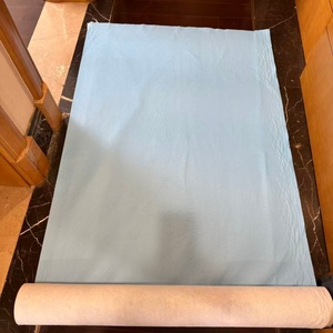 Feutre respirant <span class=keywords><strong>l</strong></span>éger 160 g/m² avec film PE, feutre adhésif non tissé pour la protection des sols - Product Image 1