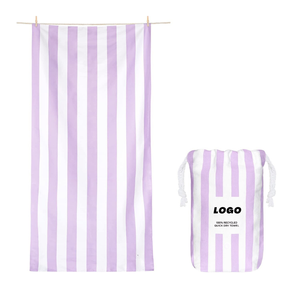 Toalla de playa a rayas de gamuza de microfibra grande reciclada sin arena de secado rápido con logotipo personalizado - Product Image 1