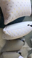 Oreiller de luxe Hilton, oreiller de lit 5 étoiles, oreiller en microfibre doux et offrant un bon soutien, oreiller de lit blanc avec étiquette en ruban