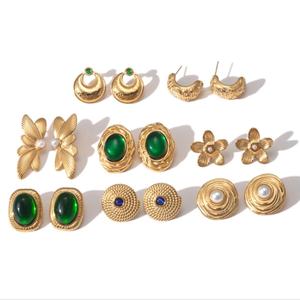 Bijoux de mode européens et américains en gros, boucles d'oreilles en acier inoxydable plaqué or 18 carats avec perles et pierres précieuses incrustées pour femmes - Product Image 4