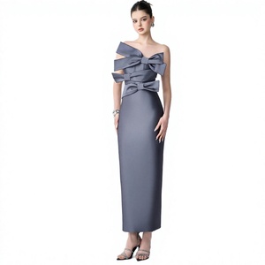 Vestido Largo Gris con Diseño Fruncido, Silueta Tridimensional Ajustada a la Cadera, Sexy, sin Tirantes, Elegante para la Noche - Product Image 2