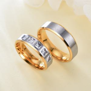 Nouvelle bague de couple carrée en acier inoxydable avec diamant de laboratoire, plaquée électrolytiquement, pour femme, idéale pour les mariages romantiques et les fêtes. - Product Image 6