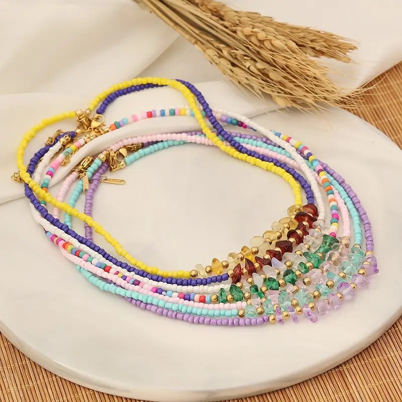 Grosir perhiasan buatan tangan trendi Boho baru kalung manik-manik beras berwarna-warni kristal tidak beraturan hancur batu alam untai biji