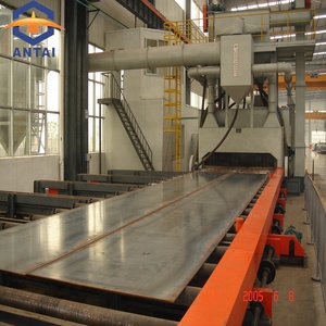 Machine de prétraitement automatique des tôles d'acier par sablage, avec convoyeur à rouleaux, pour l'élimination de la rouille <span class=keywords><strong>et</strong></span> des incrustations, préparation de surface SA 2.5, énergie - Product Image 2