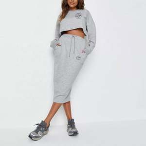 Ropa de calle, conjunto de pantalones y Sudadera con capucha recortada personalizada, conjuntos de joggers recortados de gran tamaño, chándal de lana de algodón para mujer - Product Image 5