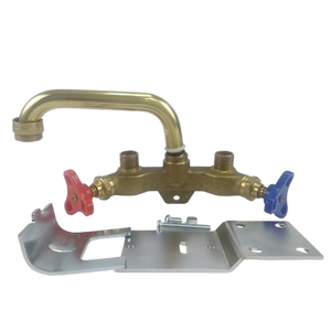 Robinet de lavabo à 2 poignées - Avec bec de 6 pouces - Product Image 3