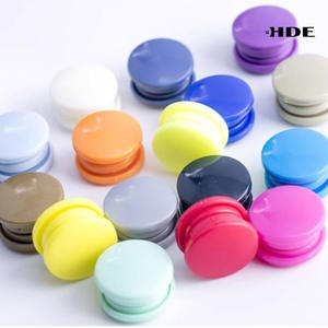 Boutons en plastique T3 colorés personnalisés pour vêtements de bébé, norme européenne, boutons-pression ronds polis en POM - Product Image 4