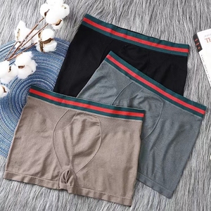 Slip <span class=keywords><strong>Boxer</strong></span> colorati da <span class=keywords><strong>uomo</strong></span> all'ingrosso traspiranti sportivi <span class=keywords><strong>senza</strong></span> <span class=keywords><strong>cuciture</strong></span> da <span class=keywords><strong>uomo</strong></span> pantaloni a fondo comodi e rapidi - Product Image 1