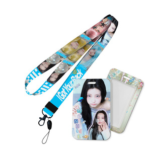 ILLIT Supporto per Telefono da Collo Stile Celebrità Femminile con Coperchio Scorrevole, Porta Carte e <span class=keywords><strong>Clip</strong></span> per Carte - Personalizzabile - Product Image 3