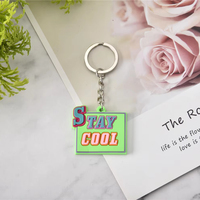 Fabricant professionnel de porte-clés, porte-clés personnalisé en PVC souple 3D, porte-clés de haute qualité avec lettres pour sac en peluche de luxe Kawaii