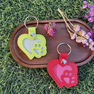 Wholesale PU Leather Heart Shape Pet Paw Print Photo Keychain Custom Pet <b>Memorial</b> <b>Keyring</b> Gift Pet Lover <b>Keyring</b> Accessory - Product Image 3
