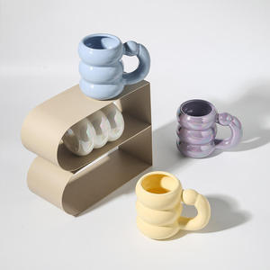 Taza de Cerámica con Diseño de Corazón de Niña, Linda y Creativa, para Desayuno, Leche, Té de la Tarde, Café - Product Image 1