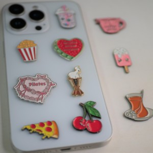 Pegatinas 3D Personalizadas de Fábrica para Teléfonos con Diseños Antiguos y Modernos, Aleación de Zinc Duradera, Color Personalizado <span class=keywords><strong>Megasun</strong></span> para Regalos y Souvenirs - Product Image 5