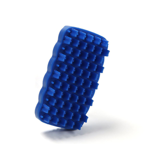Limpieza de mascotas Precio barato Silicona Multifuncional Baño de mascotas Masaje Aseo Cepillo para mascotas - Product Image 6