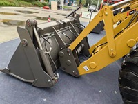 SHANMON 388H 388 Chargeuse-pelleteuse hydraulique à direction hydraulique avec stabilisateur arrière 4x4