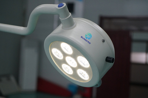 Lampe <span class=keywords><strong>LED</strong></span> mobile d'examen chirurgical sur pied, très vendue, lampes mobiles pour dentiste - Product Image 3