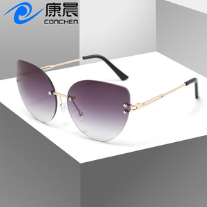 Elegantes Gafas de Sol Cat Eye sin Montura, Lentes de PC con Protección UV400, Marco de Metal, para Mujer, a la Moda, Protección Solar, Estilo Viaje, Color Negro - Product Image 3