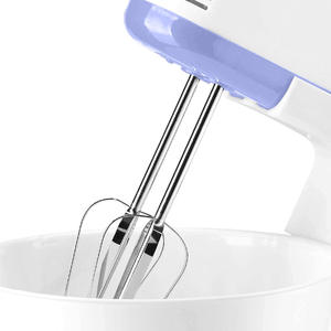 Batidora eléctrica de huevos 100-120W con carcasa de plástico para mezclar, batir crema y masa en la cocina del hogar - Product Image 1