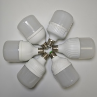 Precio de fábrica 220V Bombilla en forma de T Smd 2835 Chip 5w 9W 13W 18W 28W 38W 48W 60W Pp Aluminio Bombillos Led Focos Bombillas Led
