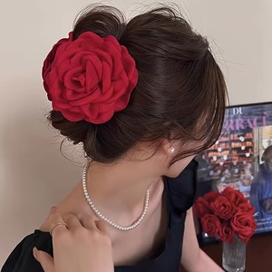 Grande pince à cheveux en velours rouge en forme <span class=keywords><strong>de</strong></span> rose, style romantique vintage, accessoire capillaire <span class=keywords><strong>flamenco</strong></span> espagnol pour femme, idéal pour mariage - Product Image 2