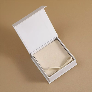 Custom Logo 9*9 Square Cardboard Jewelry <b>Box</b> Microfiber Pouch Luxurious Stone Design Magnetic Flip Gift <b>Box</b> for Rings Bracelets - Product Image 3