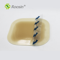 Mousse hydrocolloïde de résistance bactérienne habillant le support de mousse de polyuréthane pour empêcher des bactéries et des virus d'envahir la blessure