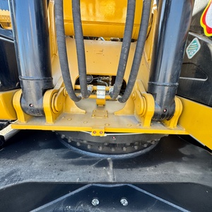 รถขุดตีนตะขาบ CAT330D2L มือสอง คุณภาพสูง ผลิตในญี่ปุ่น ยี่ห้อ Caterpillar ขนาด 30 ตัน พร้อมเครื่องยนต์ เกียร์ ปั๊ม กำลัง 156 กิโลวัตต์ บุ้งกี๋ขนาด 1.54 เมตร - Product Image 6