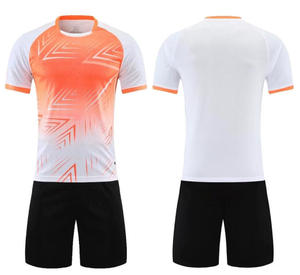 Seragam Jersey Sepak Bola Lengan Setengah O-Neck dengan Cetak Transfer Sublimasi 100% Poliester yang Dapat Bernapas, dengan Desain Tim Kustom untuk Semua Musim - Product Image 1