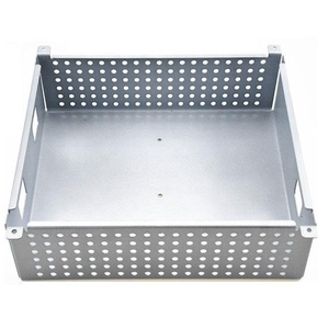 Châssis en tôle d'aluminium plié et poinçonné avec des trous de ventilation - Product Image 1