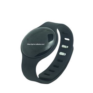 Mesafe <span class=keywords><strong>alarm</strong></span>ı için akıllı bilezik sosyal Distancing giyilebilir cihaz Beacon yakınlık sensörü bilezikler - Product Image 3