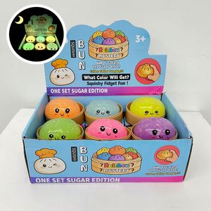 Jouet anti-stress Gabby Halloween Glow Glitter TPR Bao Bun, jouet à presser en forme de dumpling, 72 pièces, doux et personnalisable - Product Image 3