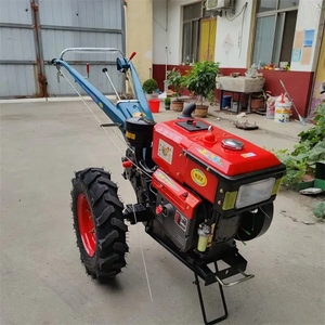 Des tracteurs à pied automoteurs sont utilisés pour creuser des tranchées dans des champs agricoles - Product Image 3