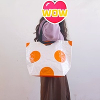 Sac fourre-tout personnalisé en PP tissé, écologique, avec finition brillante, impression CMJN, doubles poignées longues et courtes, logo brodé cousu