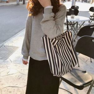 Customized Closure Fashion Cotton <b>Canvas</b> Lining Shoulder <b>Large</b> Capacity Korean Retro Striped All Seasons Street Style Tote <b>Bag</b> - Product Image 6