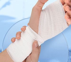 Pansement médical respirant pour fixation des plaies, premiers secours, soins d'urgence pour le sport et les activités de plein air, logo personnalisé - Product Image 2