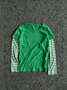 Camiseta de Manga Larga a Rayas Verdes para Hombre, Corte Regular, Cuello Redondo, Tejido de Punto, Casual, con Ribete en Contraste - Product Image 3