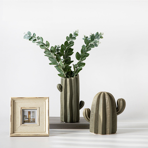 <span class=keywords><strong>Vaso</strong></span> in ceramica trasparente verde a forma di <span class=keywords><strong>cactus</strong></span> unico innovativo di design creativo all'ingrosso <span class=keywords><strong>per</strong></span> l'organizzazione di fiori decorazioni <span class=keywords><strong>per</strong></span> la casa dell'hotel - Product Image 2