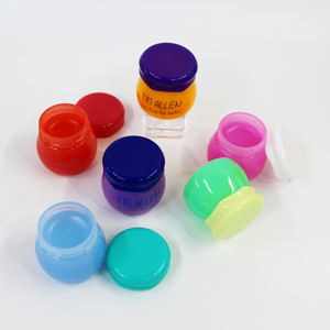 Paquete de 12 sabores Honey Pot Bálsamo labial Sabores de frutas Sin tinte Acabado de brillo natural orgánico Maquillaje de labios hidratante - Product Image 2