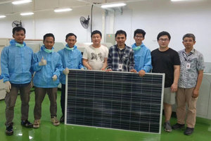 Planta de Fabricación de Módulos Fotovoltaicos Semiautomática de Bajo Presupuesto, 30 MW, Planta Flexible para Módulos de 100W, 200W, 300W, 400W, 500W, 600W - Product Image 3