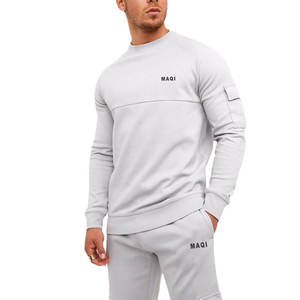 Ensemble de survêtement pour homme en molleton technique, personnalisable avec logo OEM, comprenant un sweat à capuche cargo et un pantalon de jogging ajusté, vente en gros, fabricant - Product Image 1