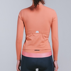 Vente en gros de vêtements de cyclisme pour femmes Maillot de cyclisme à manches longues personnalisé Chemises de vélo de route par temps moyen plus frais Poches zippées - Product Image 3