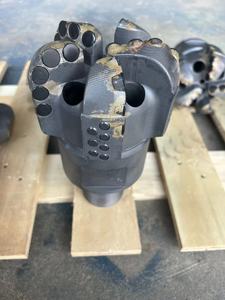 Punta da trapano PDC in acciaio personalizzata per macchine minerarie, forgiata per la perforazione di pozzi - Product Image 4