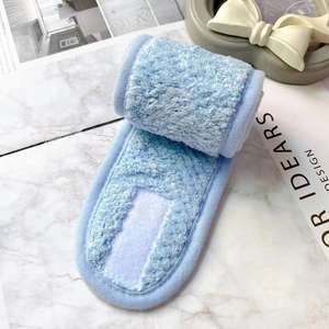 Diadema de Toalla Suave con Diseño de Piña a Cuadros de Alta Calidad para Lavar la Cara, Ducha, Deportes y Yoga - Product Image 3