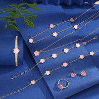 Juego de Joyería de Latón con Diseño de Trébol de Cinco Hojas, 7 Piezas, Chapado en Oro, Collar, Aretes y Pulsera para Mujer, Ideal para Bodas y Fiestas, Venta al Por Mayor